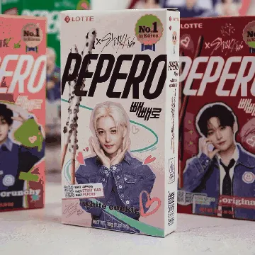 PEPERO White Chocolate Cookie Sticks 1.13 oz【Stray Kids Pick】【Packing May Vary】