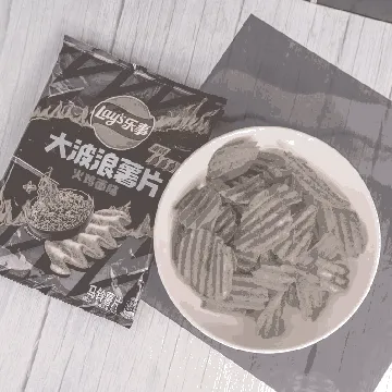 Wavy Potato Chips, Buldak Spicy Chicken Ramen Flavor, 2.47 oz