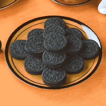 White Peach Oreos - Chocolate Sandwich Cookies with White Peach Cream, 3.42oz
